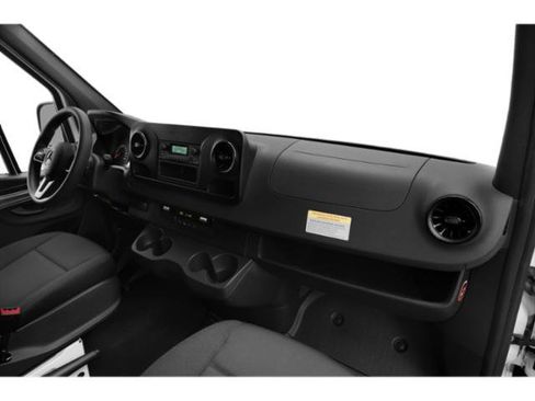 Used 2020 Mercedes-Benz Sprinter 1500 image 13