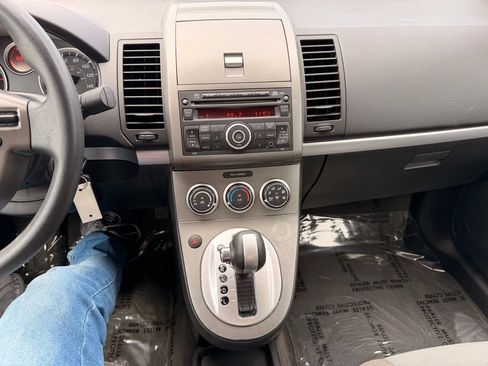 Used 2012 Nissan Sentra 2.0 SR FWD image 3