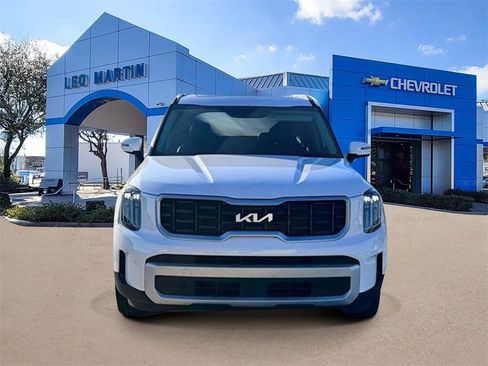 Used 2025 Kia Telluride S image 2
