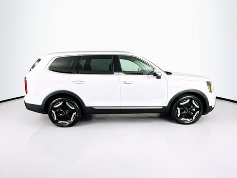 Used 2025 Kia Telluride S FWD image 10