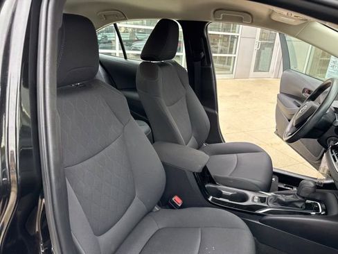 Used 2022 Toyota Corolla LE image 33
