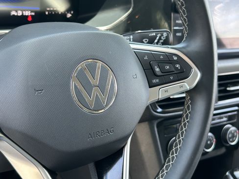 Used 2023 Volkswagen Taos SE w/ Black Wheel Package FWD image 27