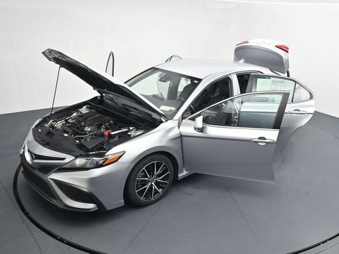 Used 2024 Toyota Camry SE FWD image 44