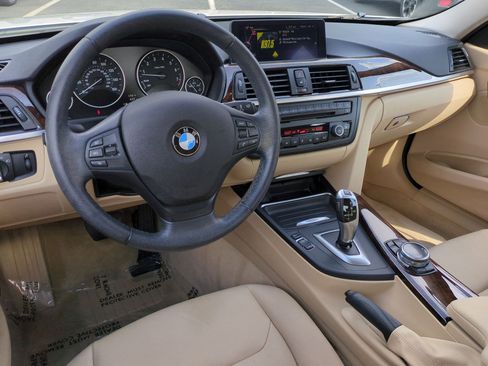 Used 2014 BMW 320i Sedan image 29