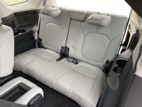 Used 2025 Honda Pilot EX-L image 53