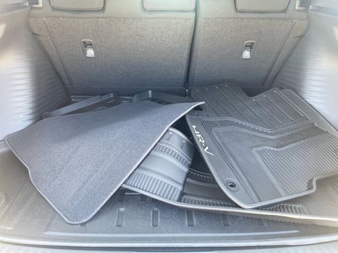 Certified 2025 Honda HR-V Sport image 19