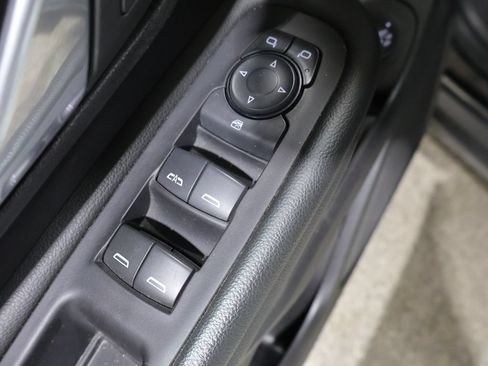 Used 2024 GMC Terrain SLT AWD/4WD image 12