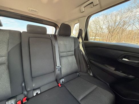 Used 2025 Nissan Rogue SV image 39