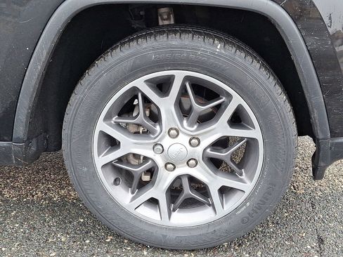 Used 2020 Jeep Grand Cherokee Limited image 7