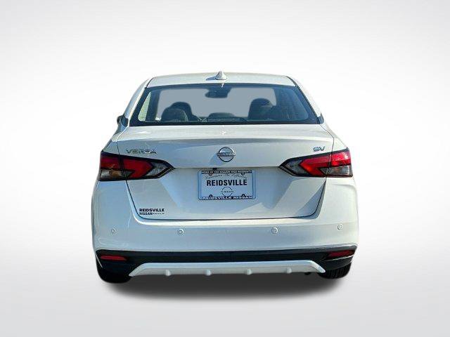 Used 2024 Nissan Versa SV FWD image 7