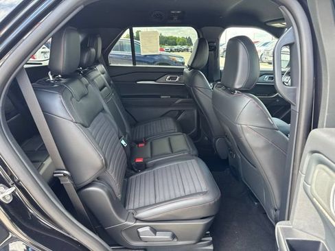 New 2026 Ford Explorer ST-Line w/ ST-Line Street Pack AWD/4WD image 15