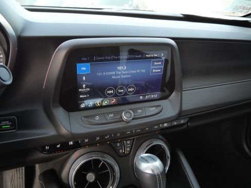 Used 2019 Chevrolet Camaro SS image 23