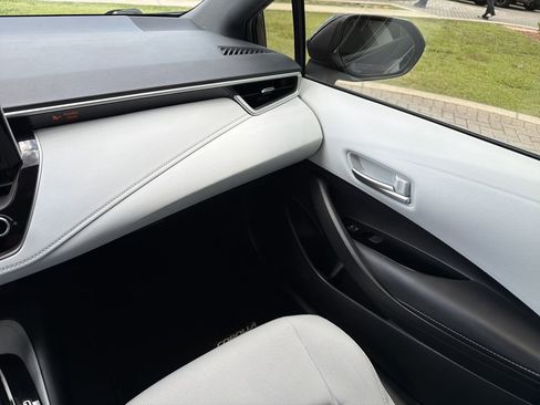 Used 2019 Toyota Corolla SE FWD image 14