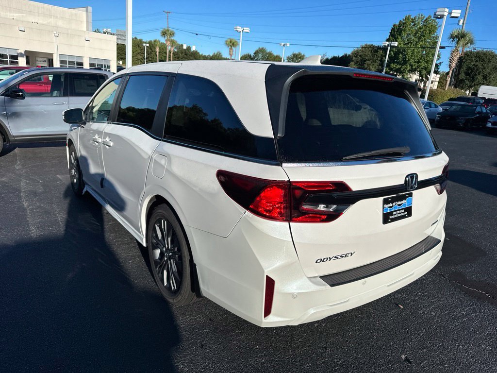 New 2027 Honda Odyssey Touring image 5