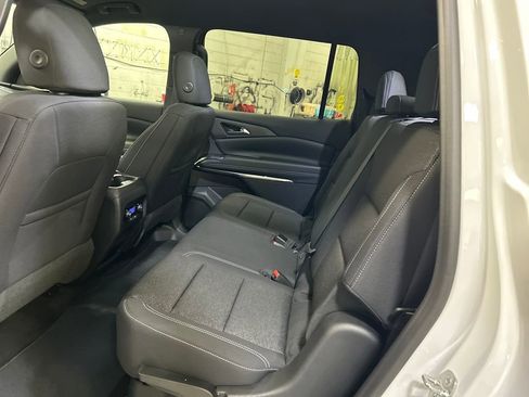New 2026 Chevrolet Traverse LT image 23