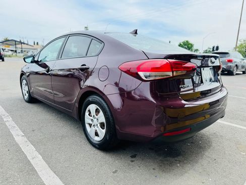 Used 2018 Kia Forte LX image 6