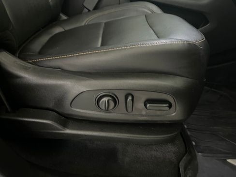 Used 2021 Chevrolet Traverse Premier w/ Redline Edition image 61