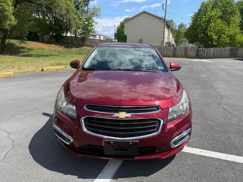 Used 2016 Chevrolet Cruze LT w/ Sun And Sound Package FWD image 2