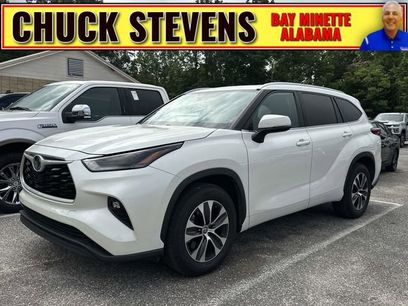 Used 2021 Toyota Highlander XLE