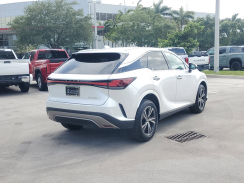 Used 2024 Lexus RX 350 FWD w/ Technology Package image 11