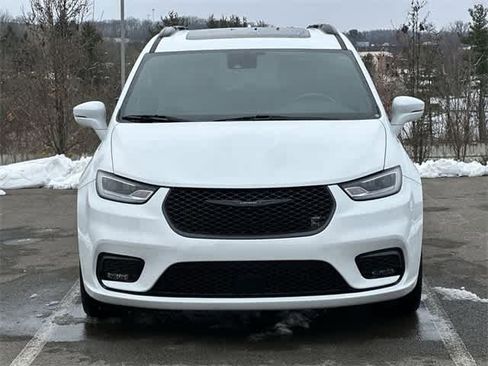 Used 2021 Chrysler Pacifica Limited w/ S Appearance Package image 24