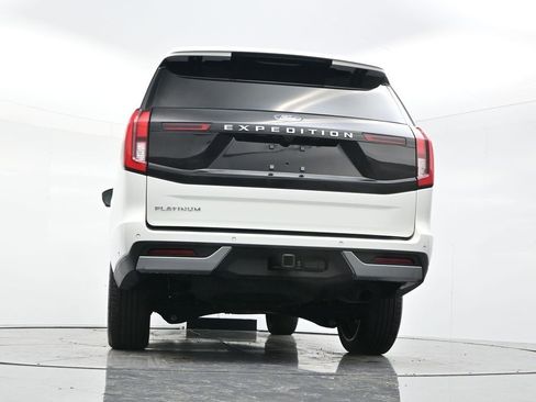 Used 2025 Ford Expedition Platinum w/ Platinum Ultimate Package AWD/4WD image 54