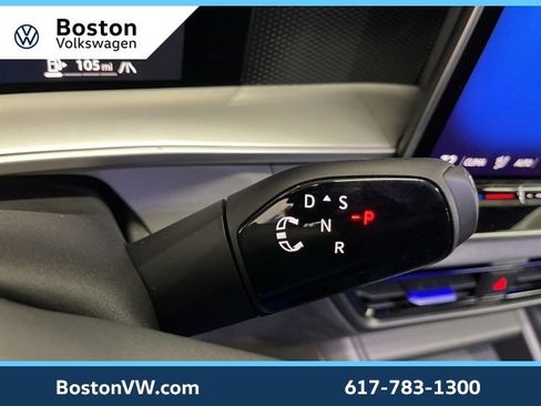 New 2025 Volkswagen Tiguan SE R-Line image 19