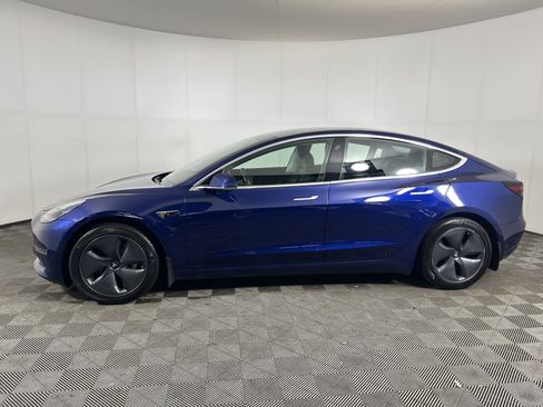 Used 2018 Tesla Model 3 Long Range AWD/4WD image 2