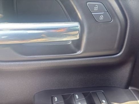 Used 2025 Chevrolet Silverado 1500 W/T RWD image 11