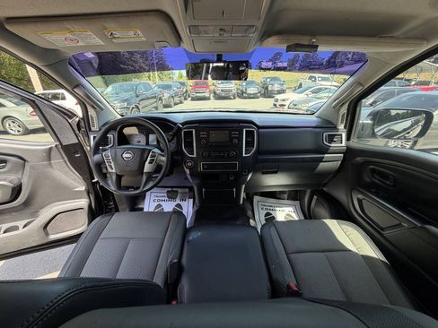 Used 2017 Nissan Titan S RWD image 17