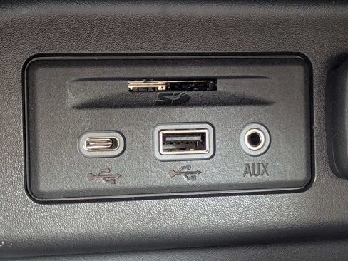 Used 2024 Chevrolet Equinox LT FWD image 24