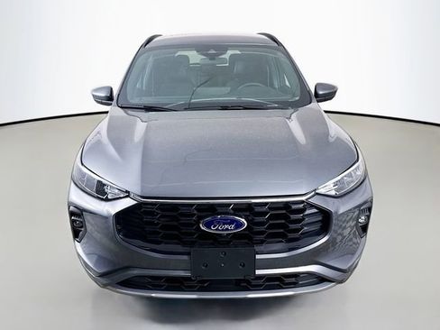 Used 2024 Ford Escape ST-Line Select w/ Tech Pack #2 image 2