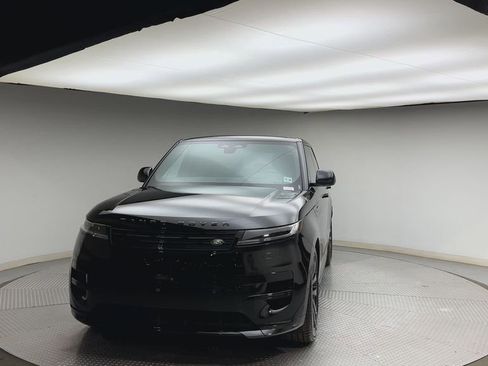 Used 2024 Land Rover Range Rover Sport Dynamic SE image 7