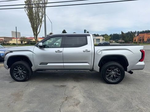 Used 2023 Toyota Tundra Platinum AWD/4WD image 4