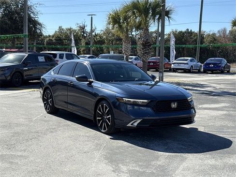 Used 2024 Honda Accord Touring image 2