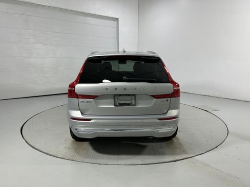 Used 2023 Volvo XC60 B5 Plus image 30