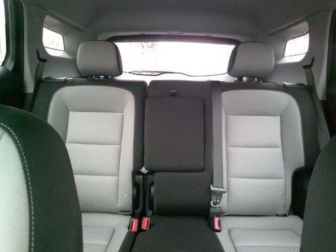 Used 2023 GMC Terrain SLE w/ Driver Convenience Package image 22