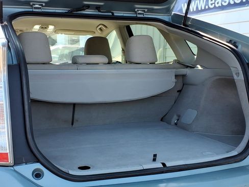 Used 2014 Toyota Prius Two FWD image 10
