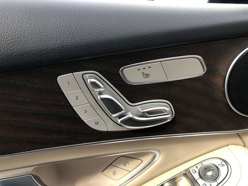 Used 2018 Mercedes-Benz GLC 300 GLC 300 image 21