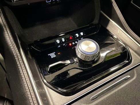 Used 2022 Jeep Wagoneer Series I w/ Premium Group I image 28