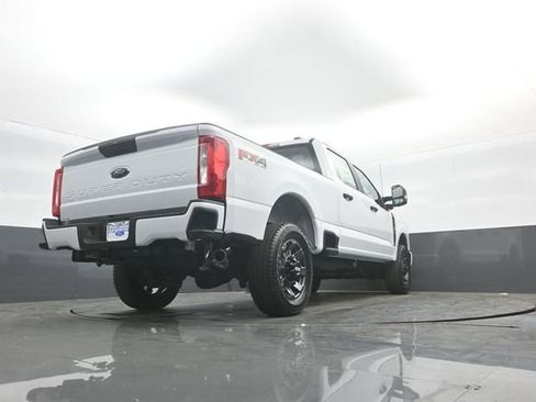 New 2026 Ford F250 4x4 Crew Cab Super Duty image 38