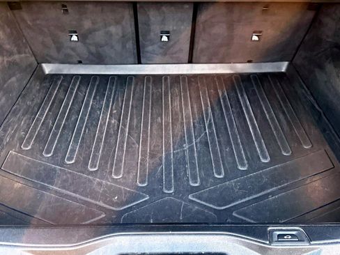 Used 2022 BMW X5 xDrive40i w/ Premium Package image 11