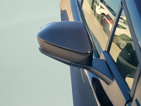 New 2026 Toyota Prius Plug-In Hybrid FWD image 21