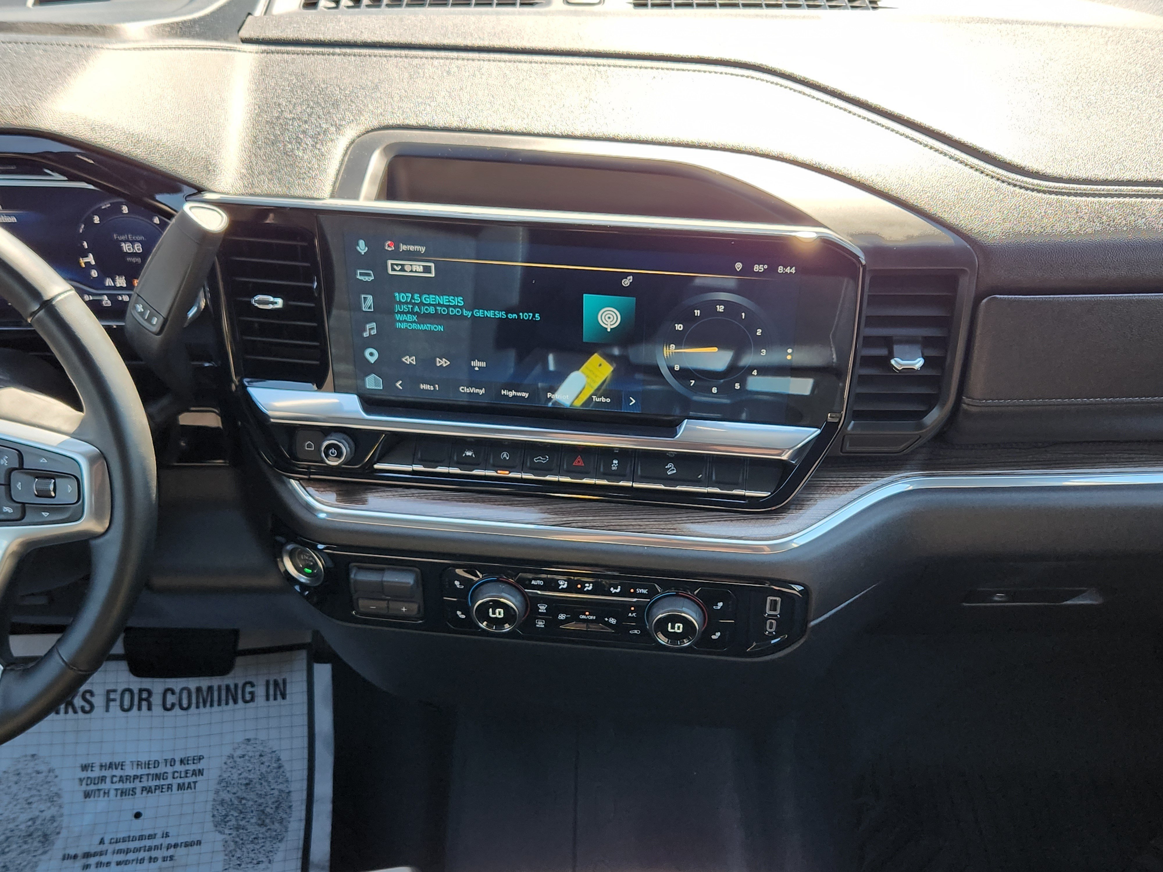 Used 2025 Chevrolet Silverado 1500 RST AWD/4WD image 19