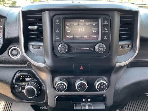 Used 2021 RAM 1500 Big Horn image 17