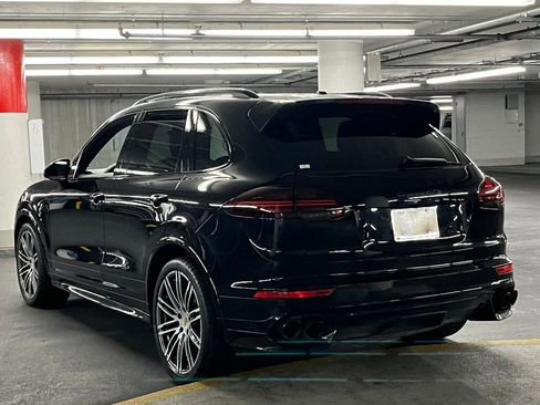 Used 2016 Porsche Cayenne GTS AWD/4WD image 6