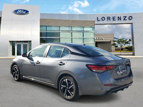 Used 2025 Nissan Sentra SV image 7