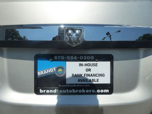 Used 2010 Dodge Grand Caravan SXT FWD image 7