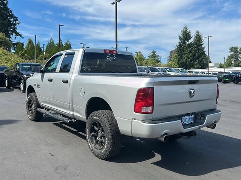 Used 2017 RAM 1500 Express w/ Express Value Package AWD/4WD image 2