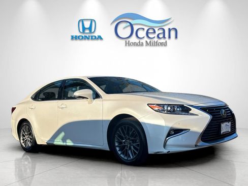 Used 2018 Lexus ES 350 w/ Premier Package FWD image 1
